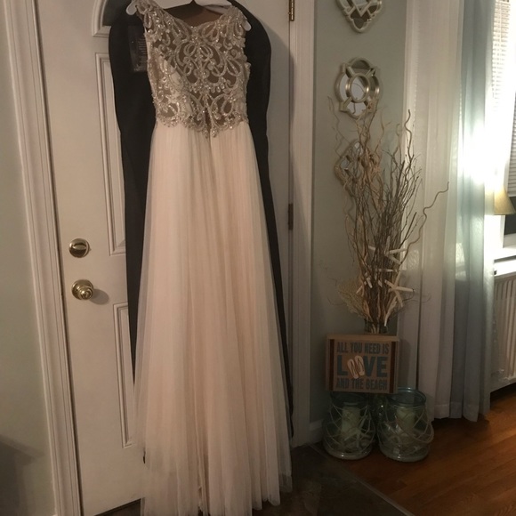 Maggie Sottero wedding gown - Picture 6 of 6